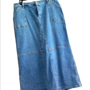 Denim skirt